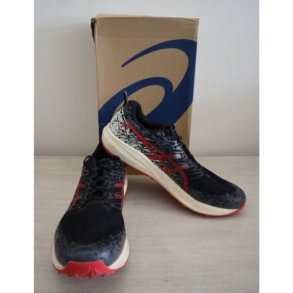 Asics 1011B209-001 Men's Sz 12.5 Black/Electric Red Fuji Lite 2 Running Shoes - Picture 1 of 12